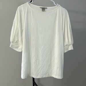 H&M Women’s cream blouse. Size M